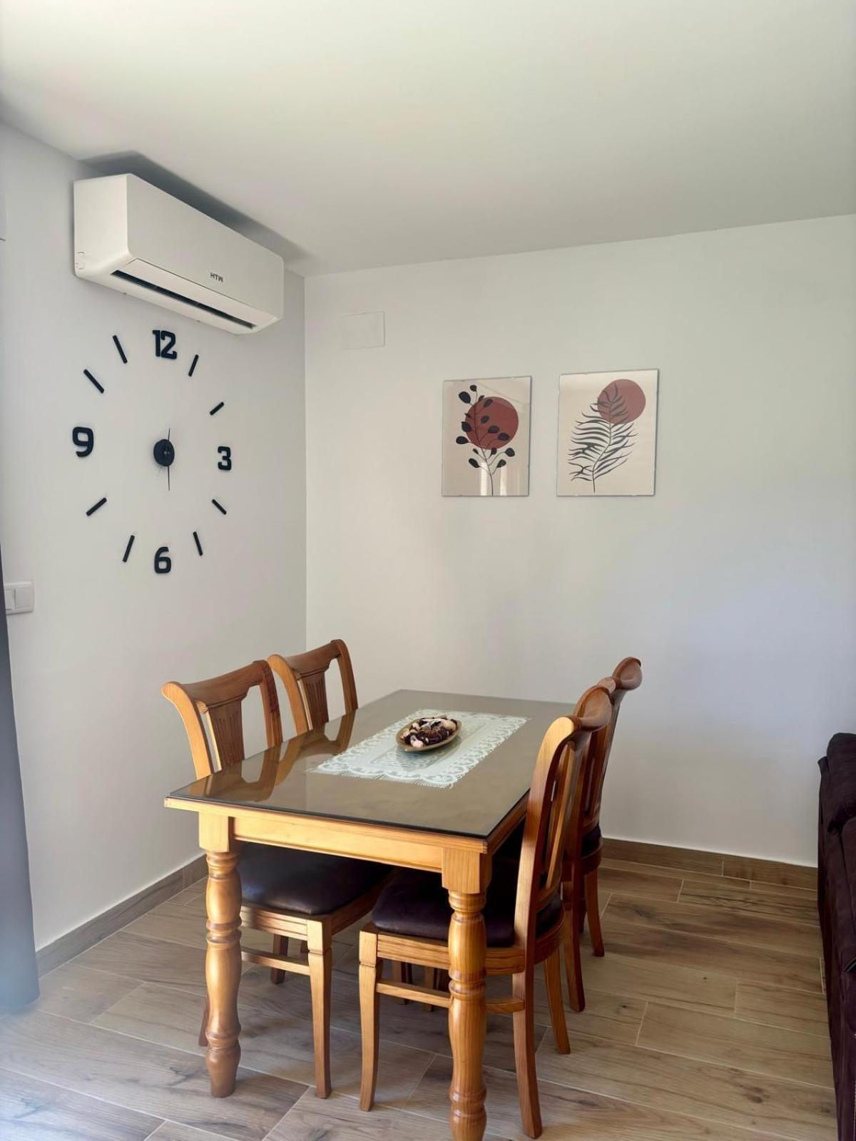 Apartament El Hondon Del Lugar Hoyos Zewnętrze zdjęcie