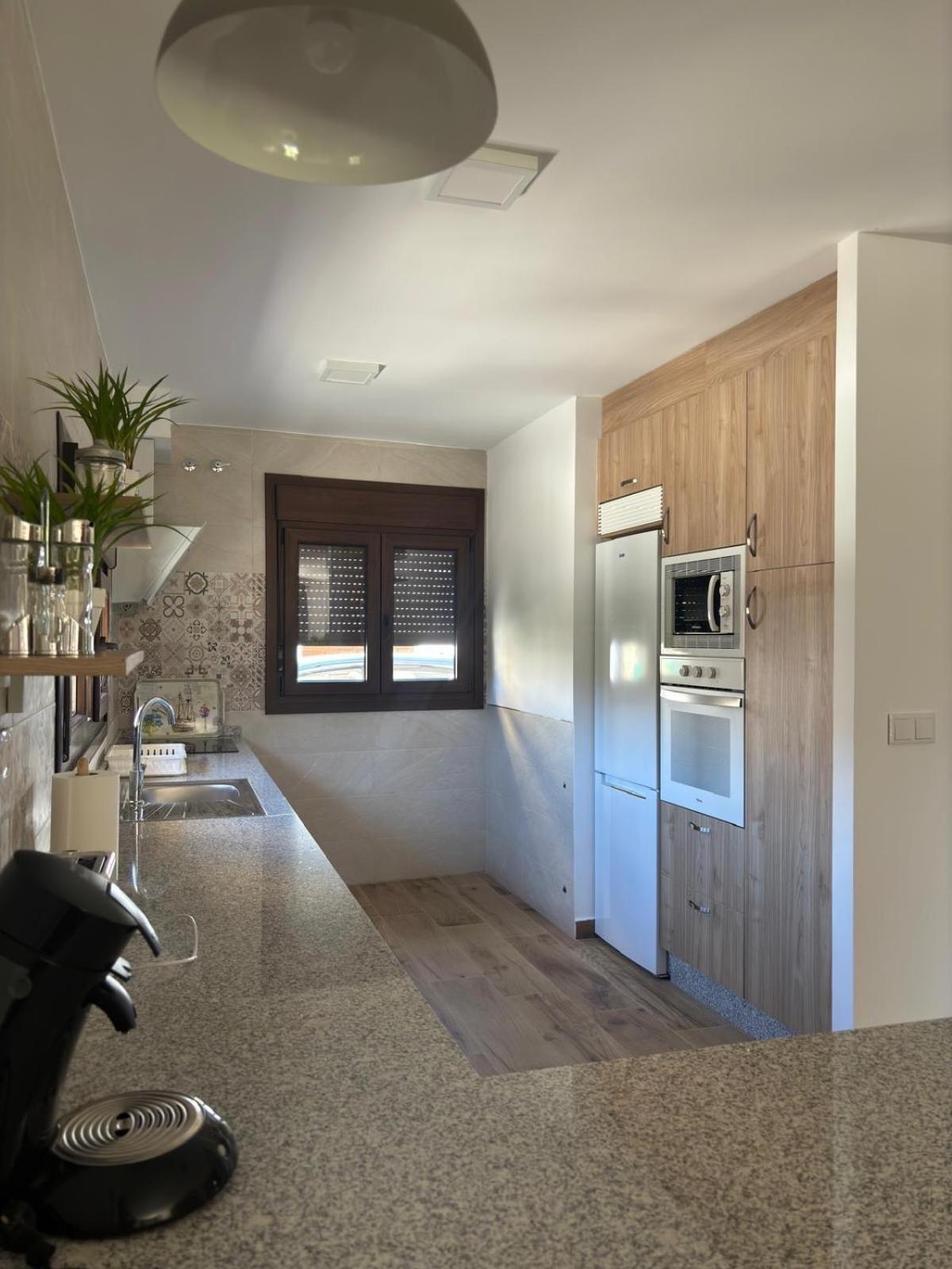 Apartament El Hondon Del Lugar Hoyos Zewnętrze zdjęcie