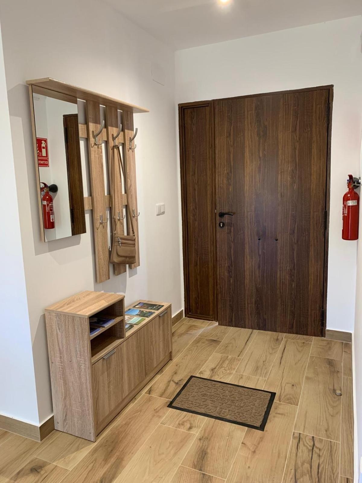 Apartament El Hondon Del Lugar Hoyos Zewnętrze zdjęcie