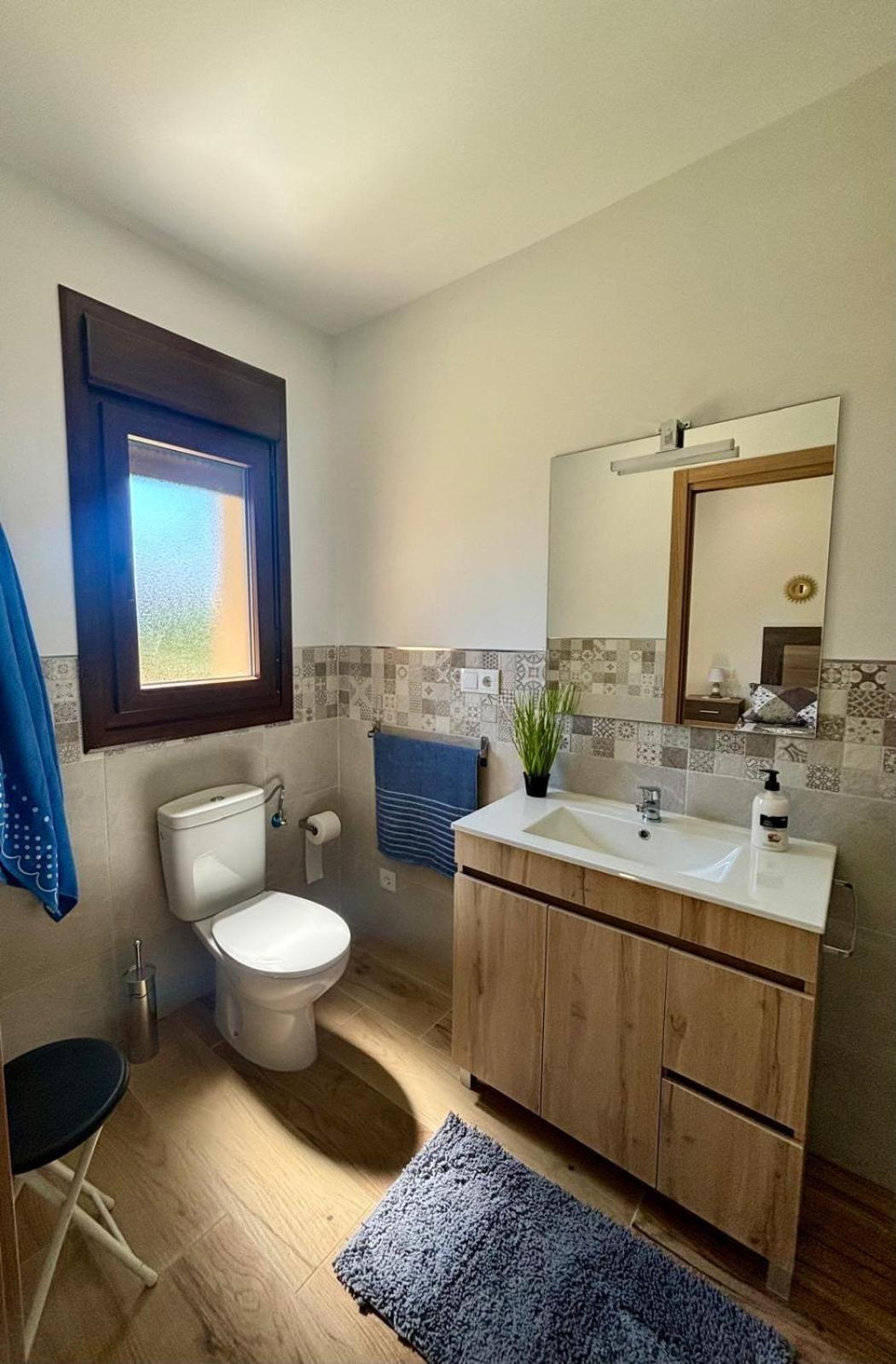 Apartament El Hondon Del Lugar Hoyos Zewnętrze zdjęcie